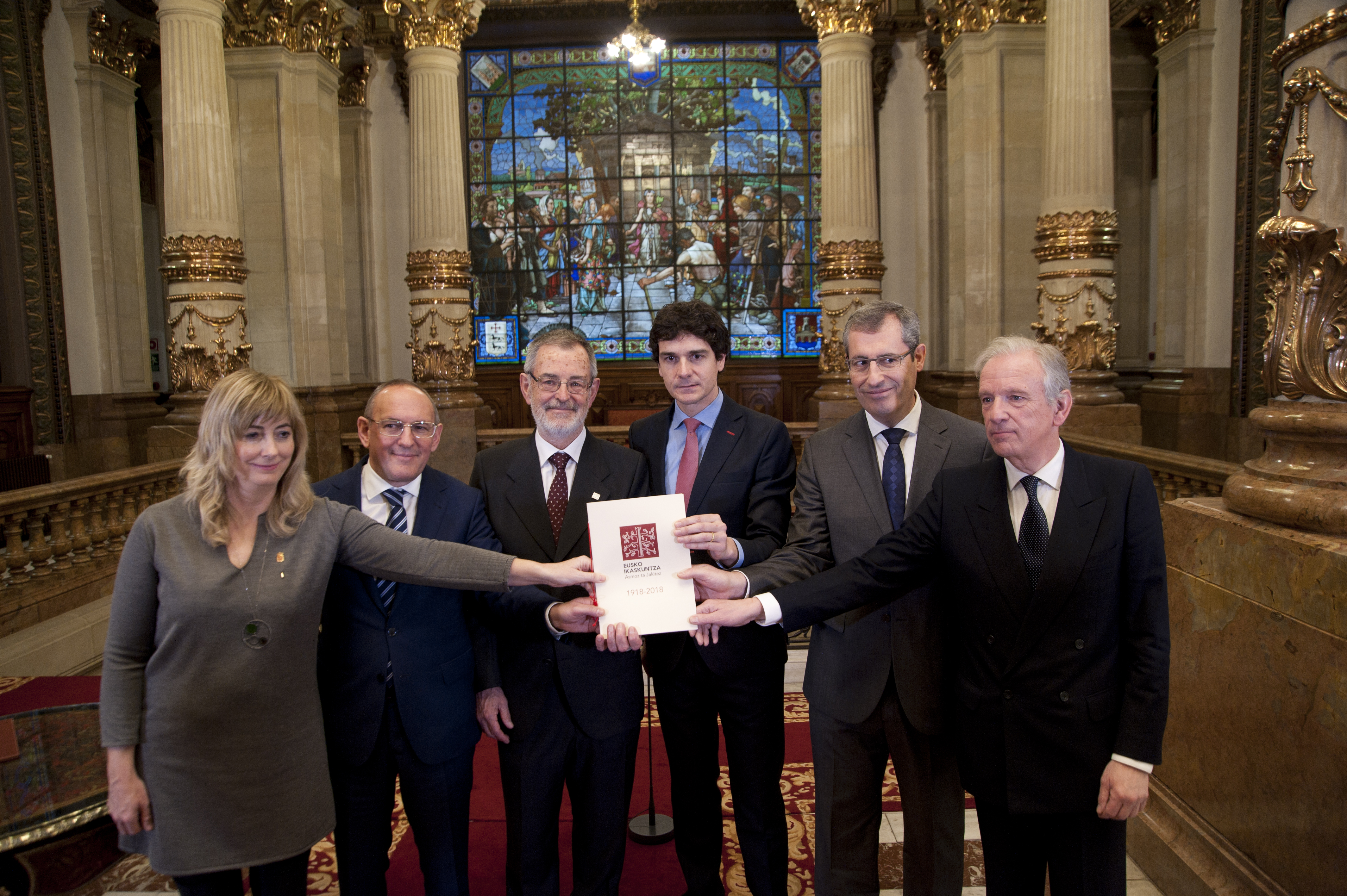 Entrar a la noticia: El Gobierno de Navarra renueva el compromiso con Eusko Ikaskuntza en su centenario 